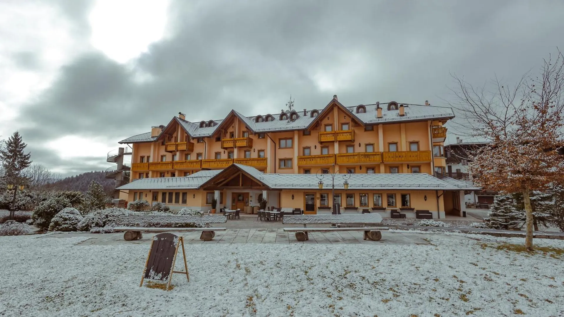 Gaarten Hotel Benessere Spa By Kleos Group Collection Gallio