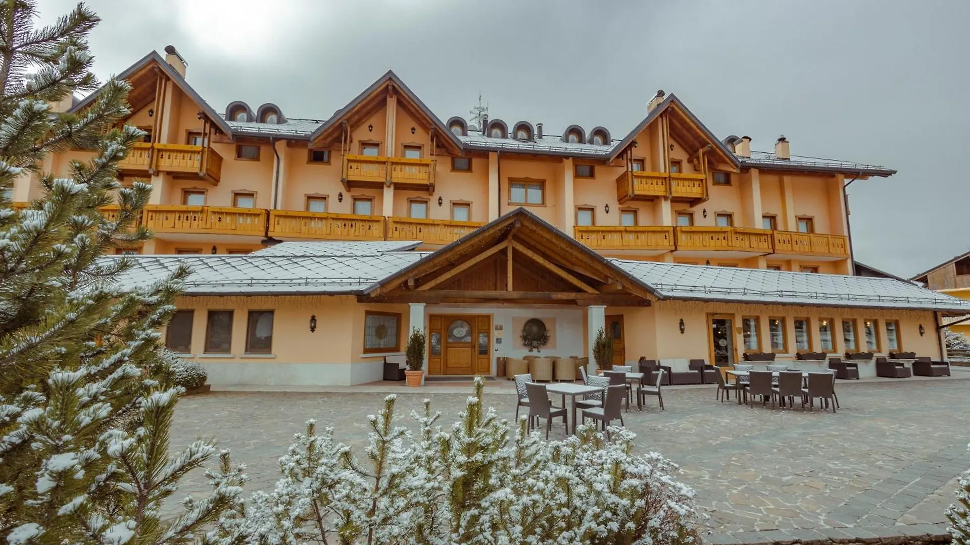 Gaarten Hotel Benessere Spa By Kleos Group Collection Gallio